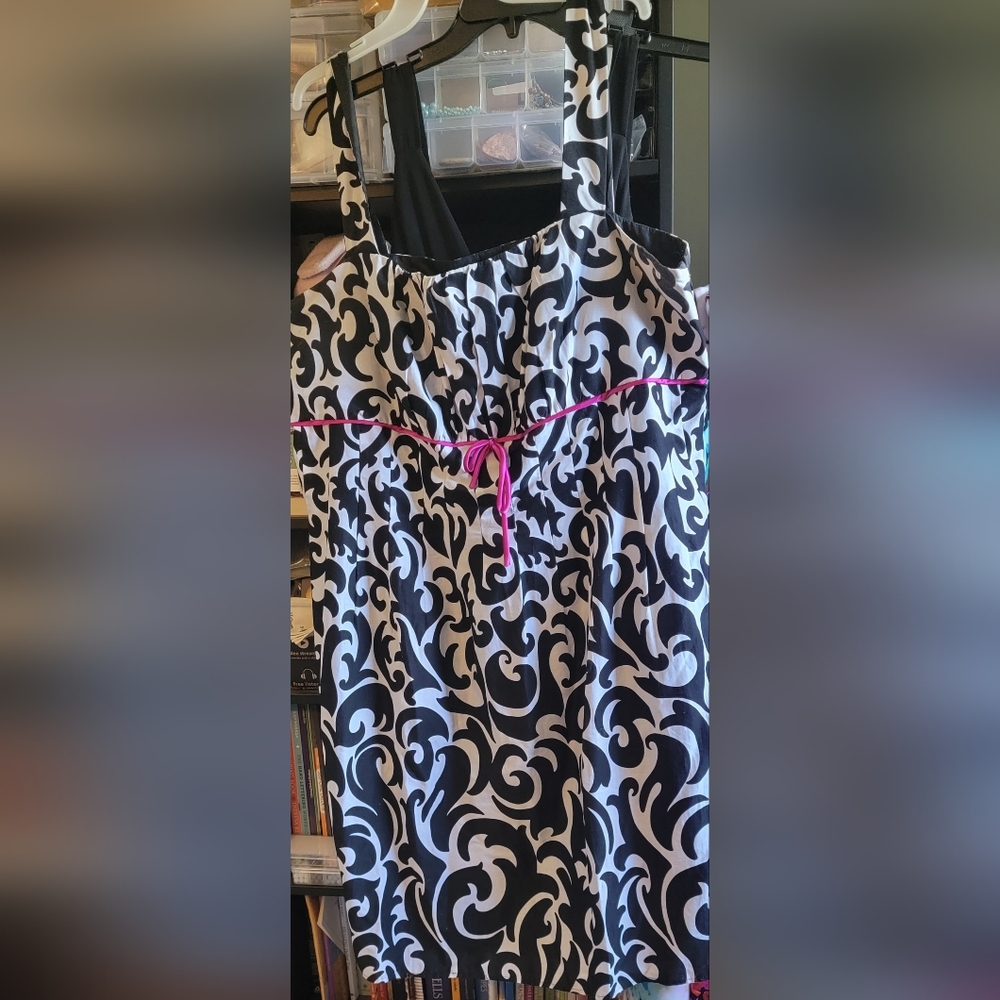 Adorable knee length Dress Barn dress size 22W